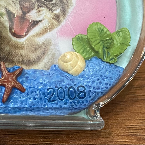 2008 HALLMARK Keepsake The Curious Kitty Fridge Magnet Photo Holder Ornament - Picture 4 of 9